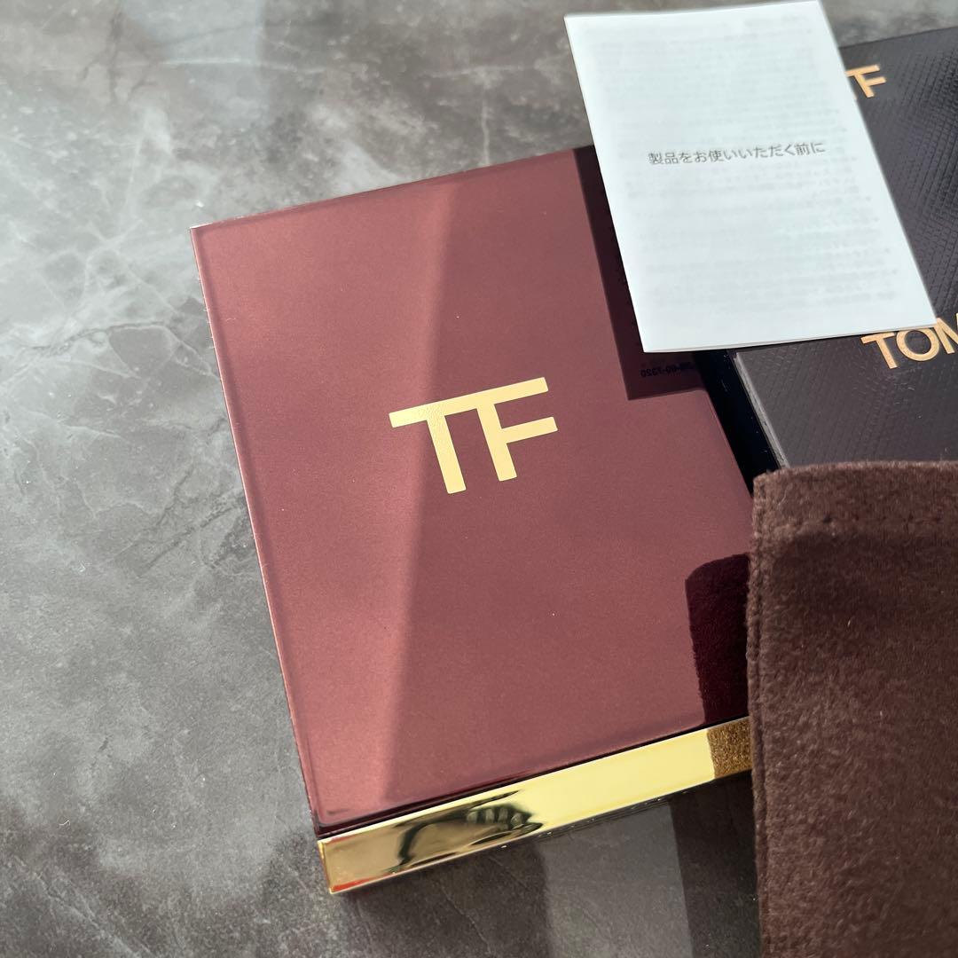 トムフォード アイカラークォード48 ピーチグラマー
