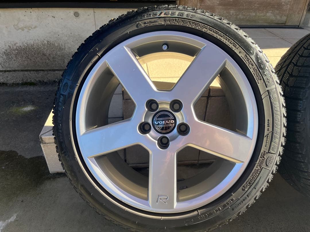 VOLVO17インチ 純正ペガサスホイールセット