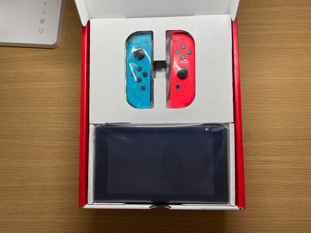 Nintendo Switch 本体　美品　2024モデル