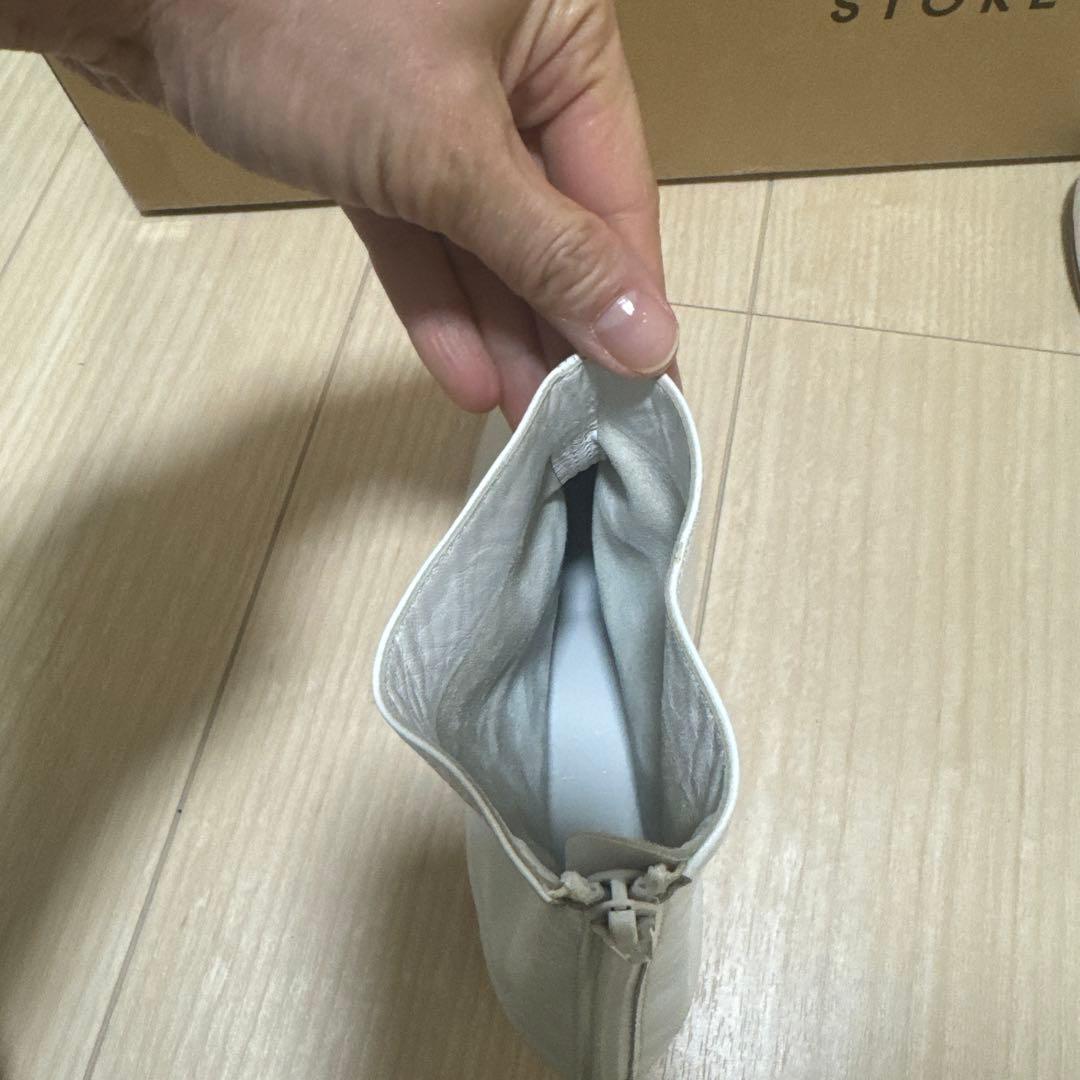 マルティニアーノ　MARTINIANO 白　ブーティー