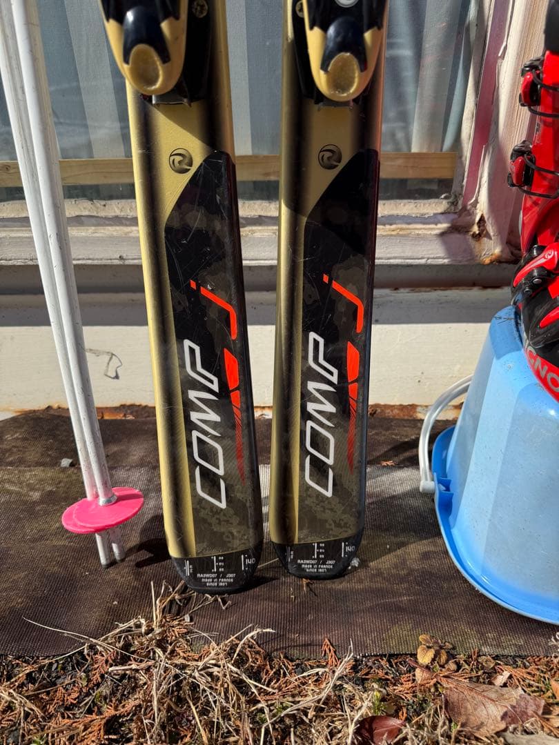 ジュニア用スキーセット　スキー140cm ブーツ23.5cm ストック