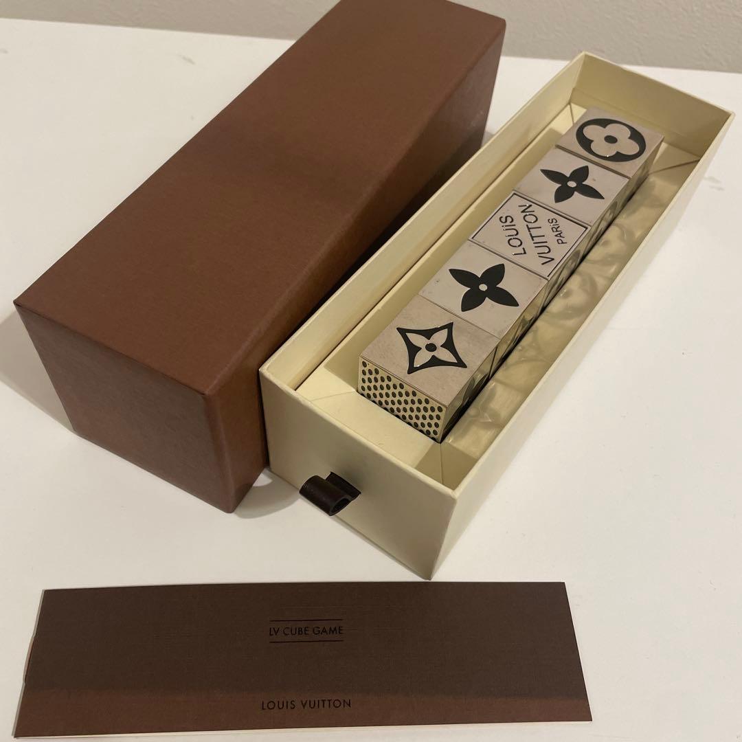 LOUIS VUITTONキューブ
