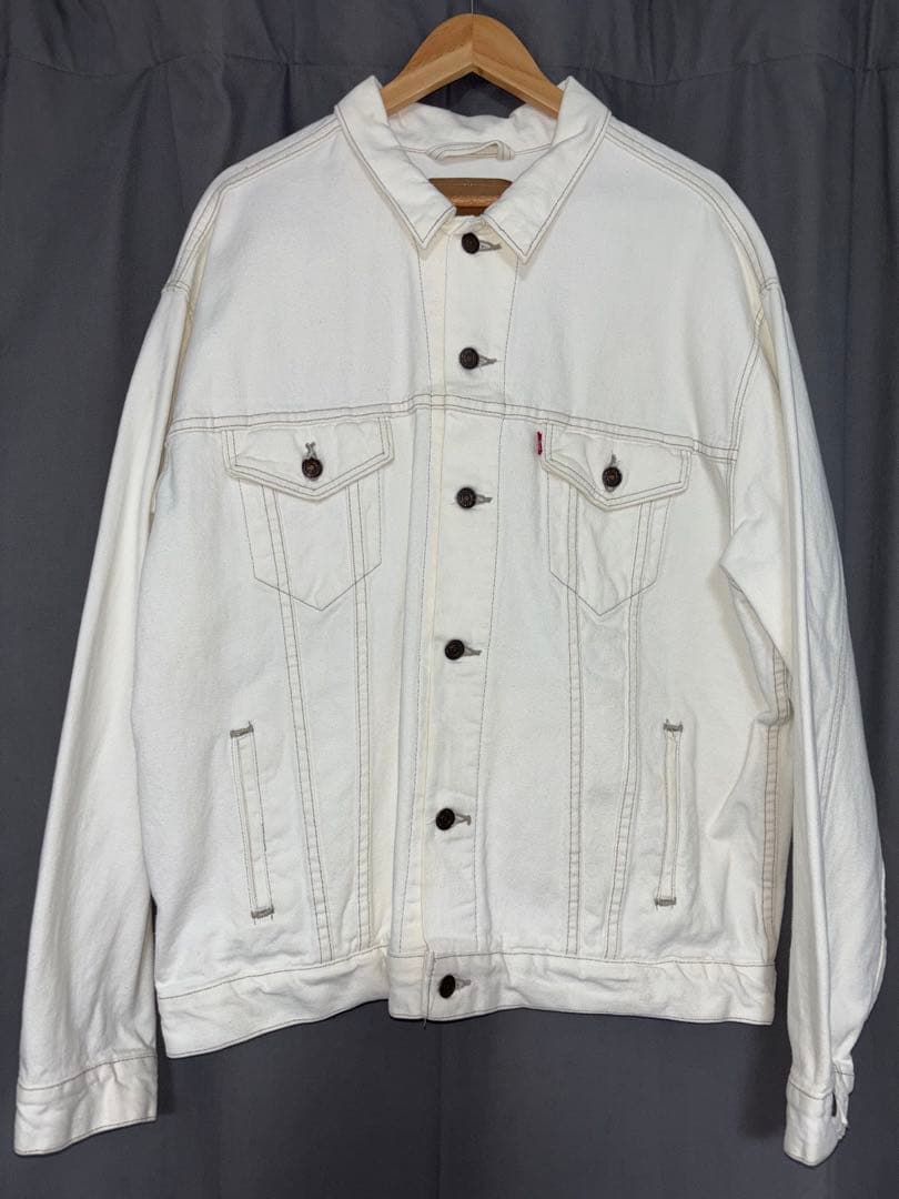 Levi's ホワイト デニムジャケット