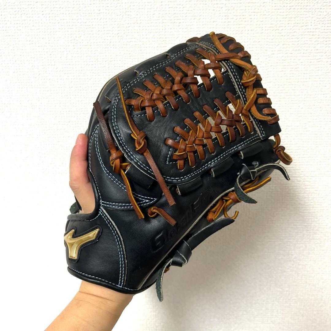 795 ミズノ グローバルエリート 極美品 ソフトボール 内野手用グローブ