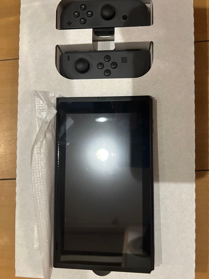 Nintendo Switch グレー 桃太郎電鉄ワールドソフト付き