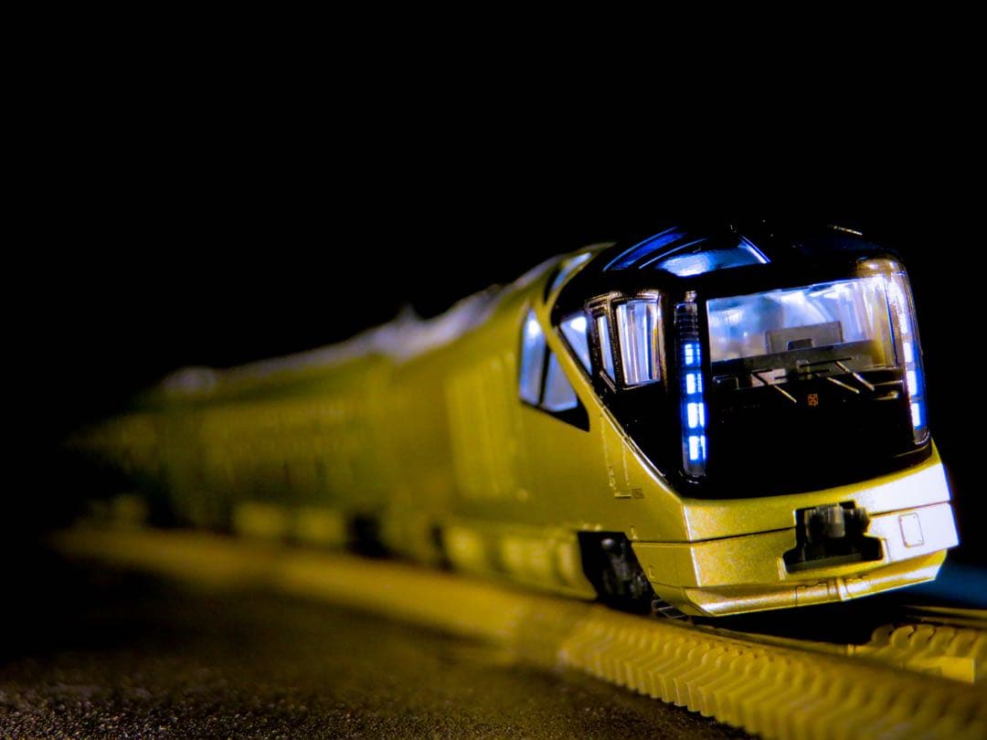 KATO E001形 TRAIN SUITE 四季島(室内灯取付済)【新品】