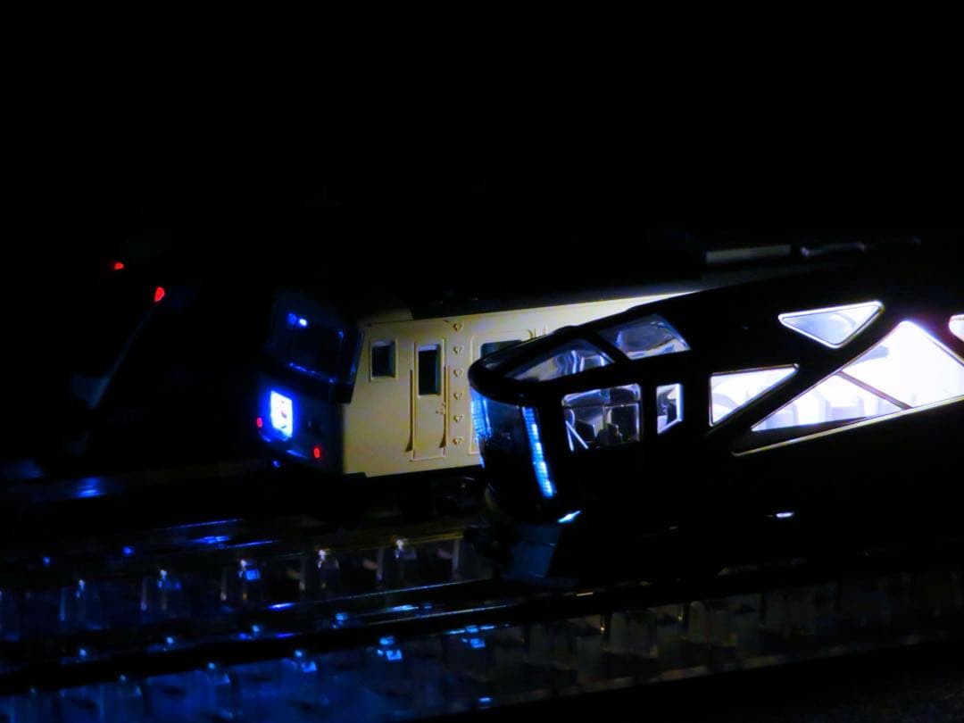 KATO E001形 TRAIN SUITE 四季島(室内灯取付済)【新品】