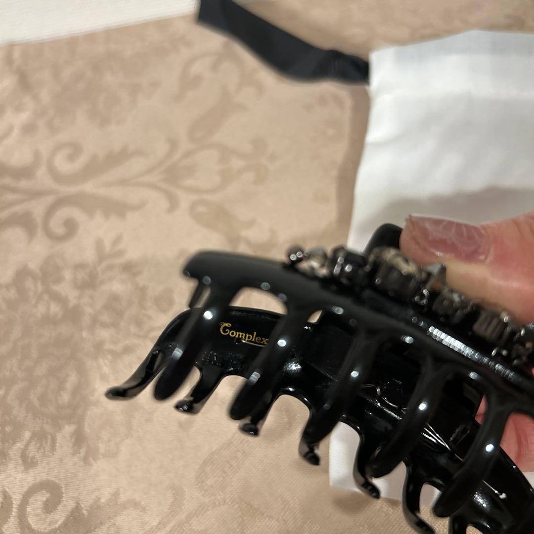 Complex Biz ストーン付き黒ヘアクリップ