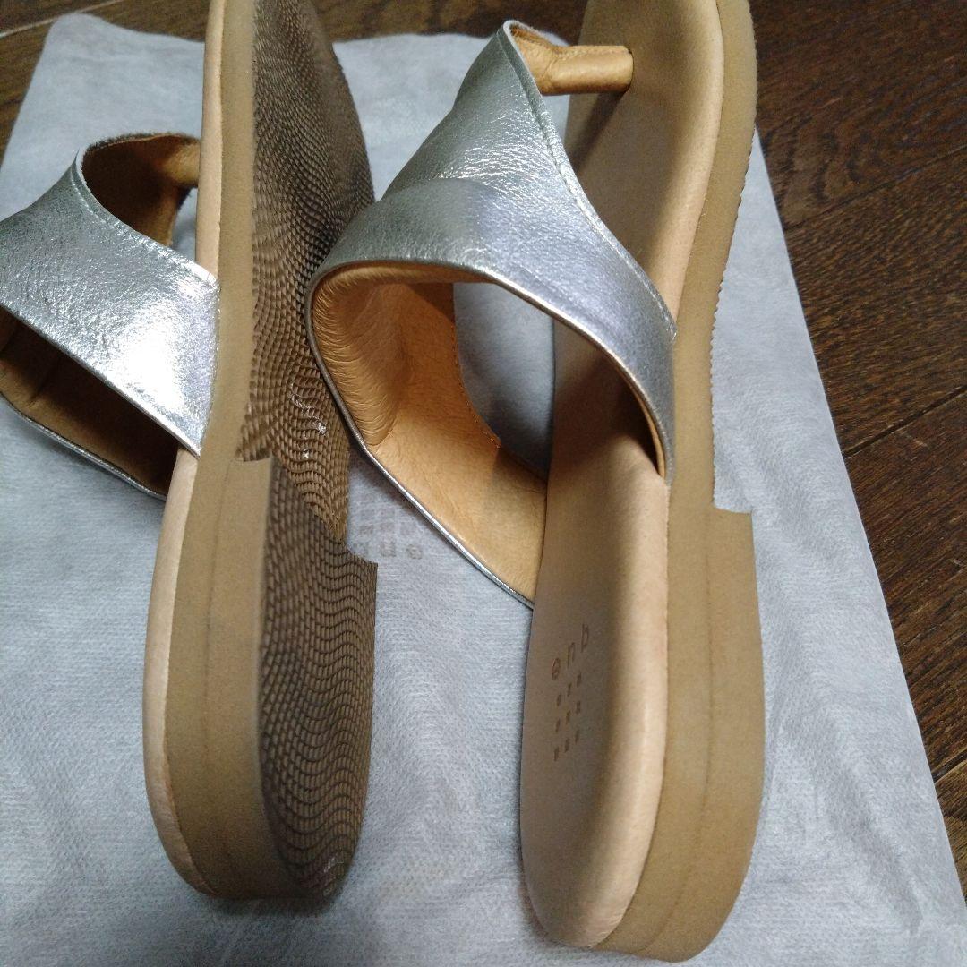 que シルバー トングサンダル