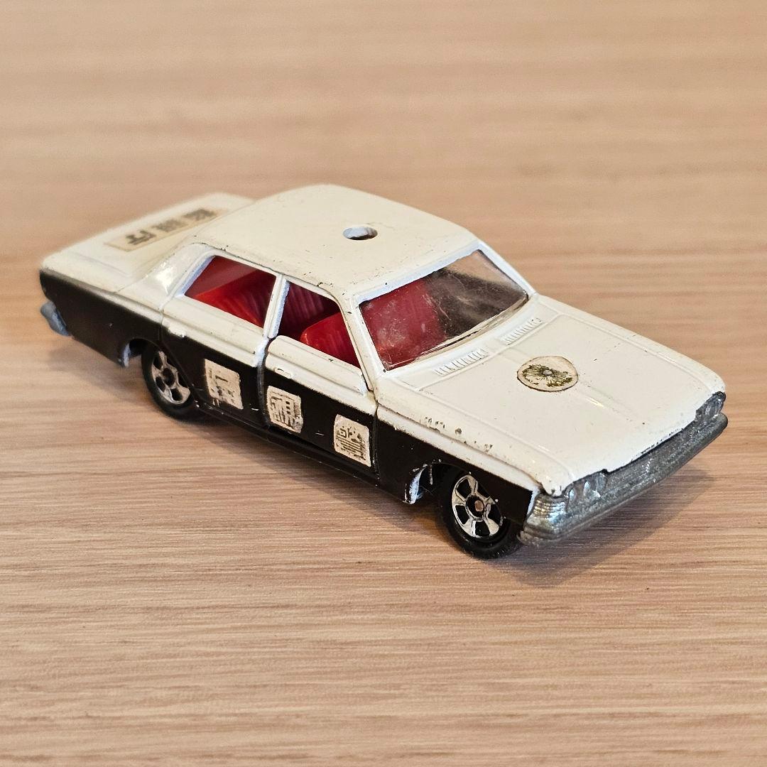 【トミカ】No.4 トヨタ クラウン パトロールカー 1Aホイール 日本製