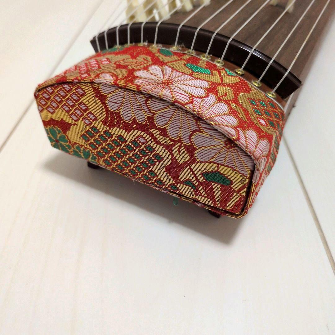 小梅　ミニ琴　短琴　木製琴　和楽器　13弦　アンティーク　台座付き