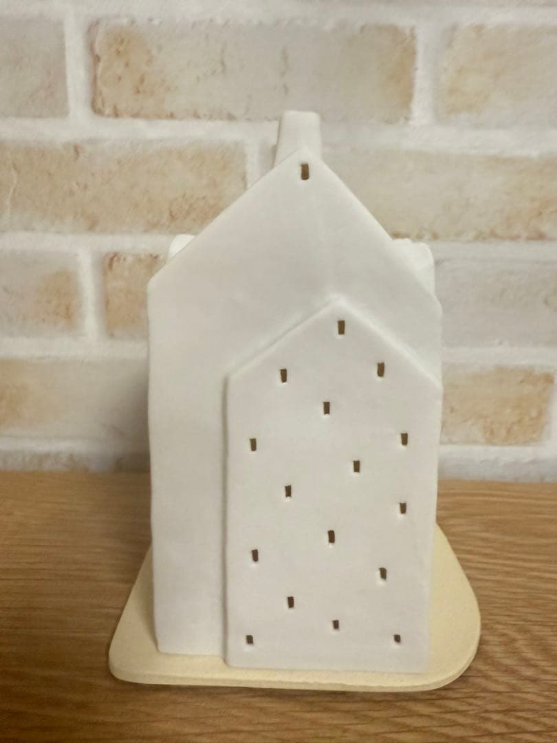 アトリエルンド　スモーヒュース Fのっぽの家