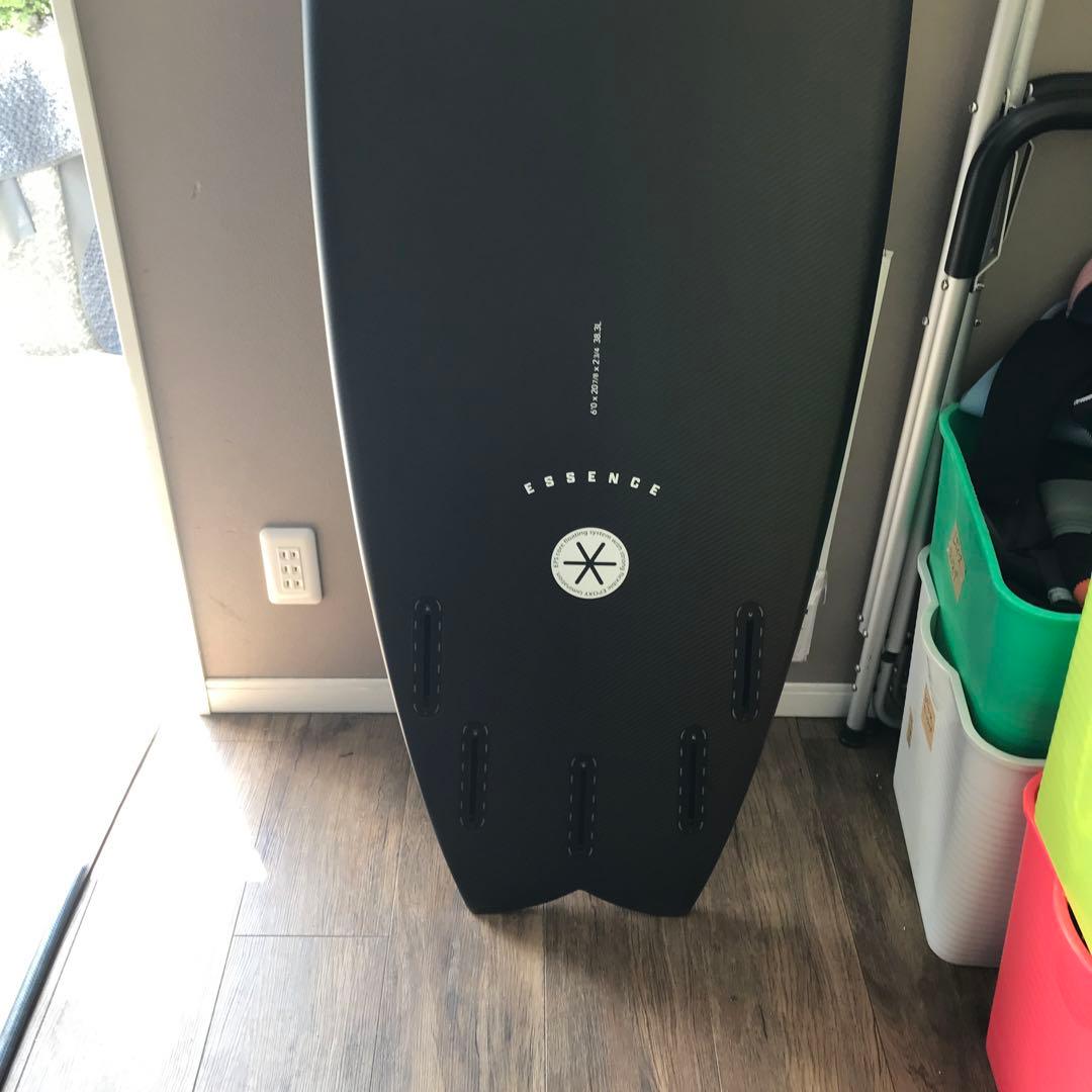 ESSENCE ブラック ショートボード6,0 カーボン　サーフボード