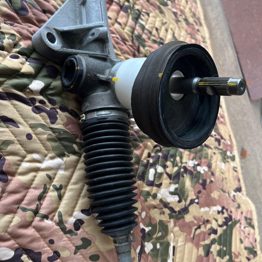 C27 セレナ　後期 ステアリングギアボックス ボールジョイント付き