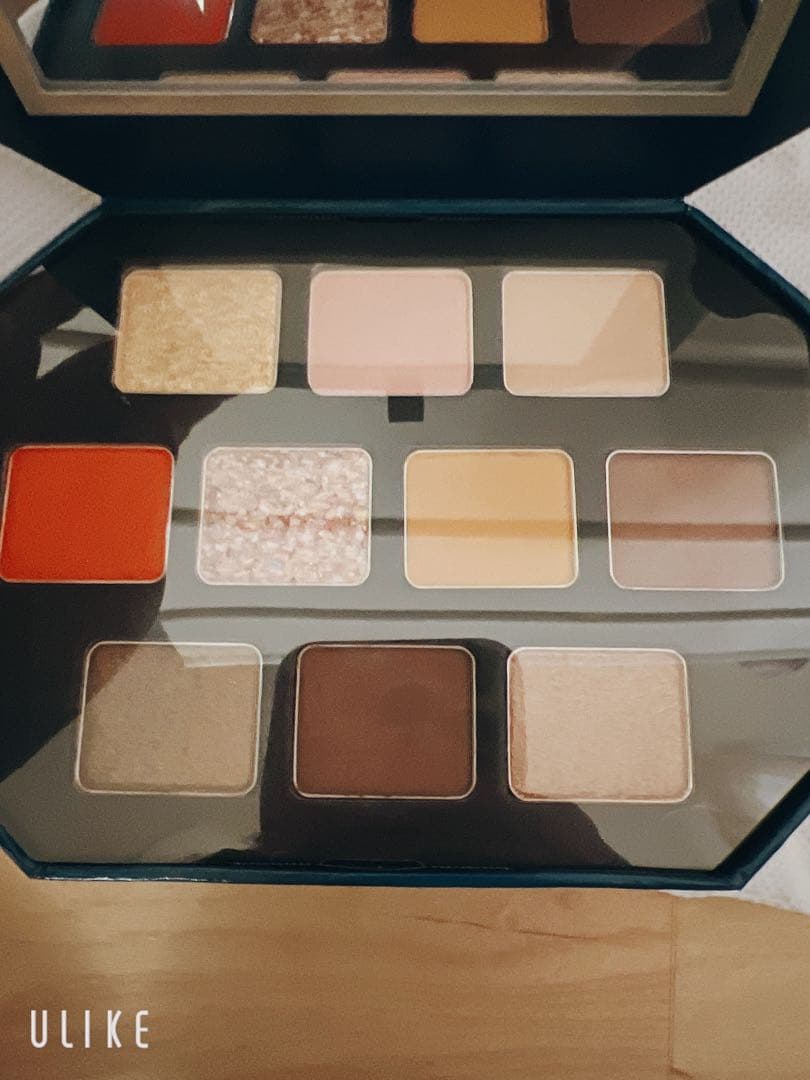 shu uemura ワンピース アイシャドウパレット