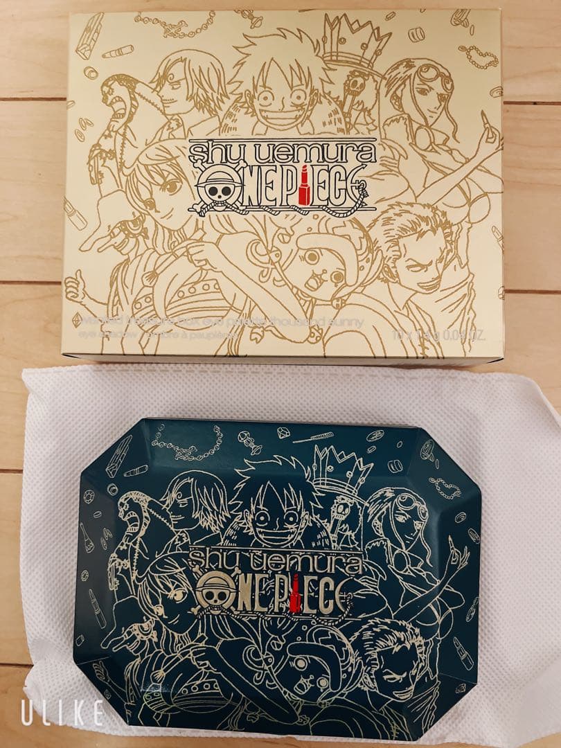 shu uemura ワンピース アイシャドウパレット