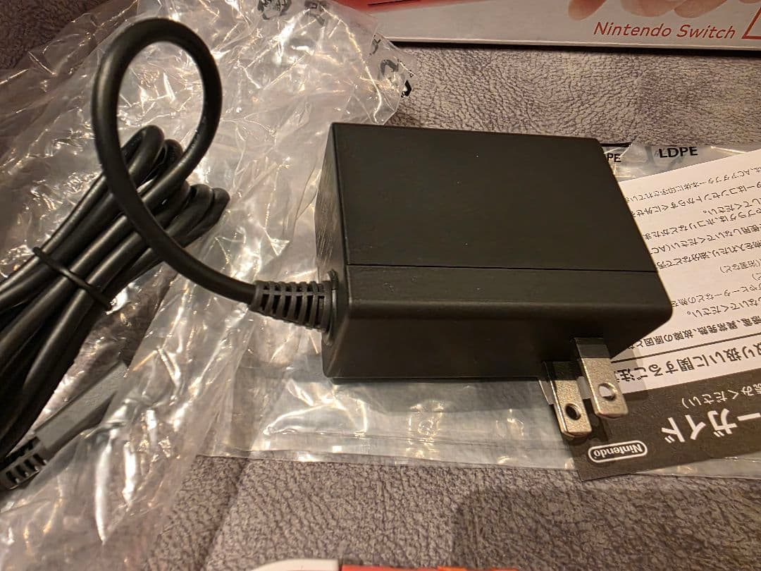 Switchライト コーラル 2024