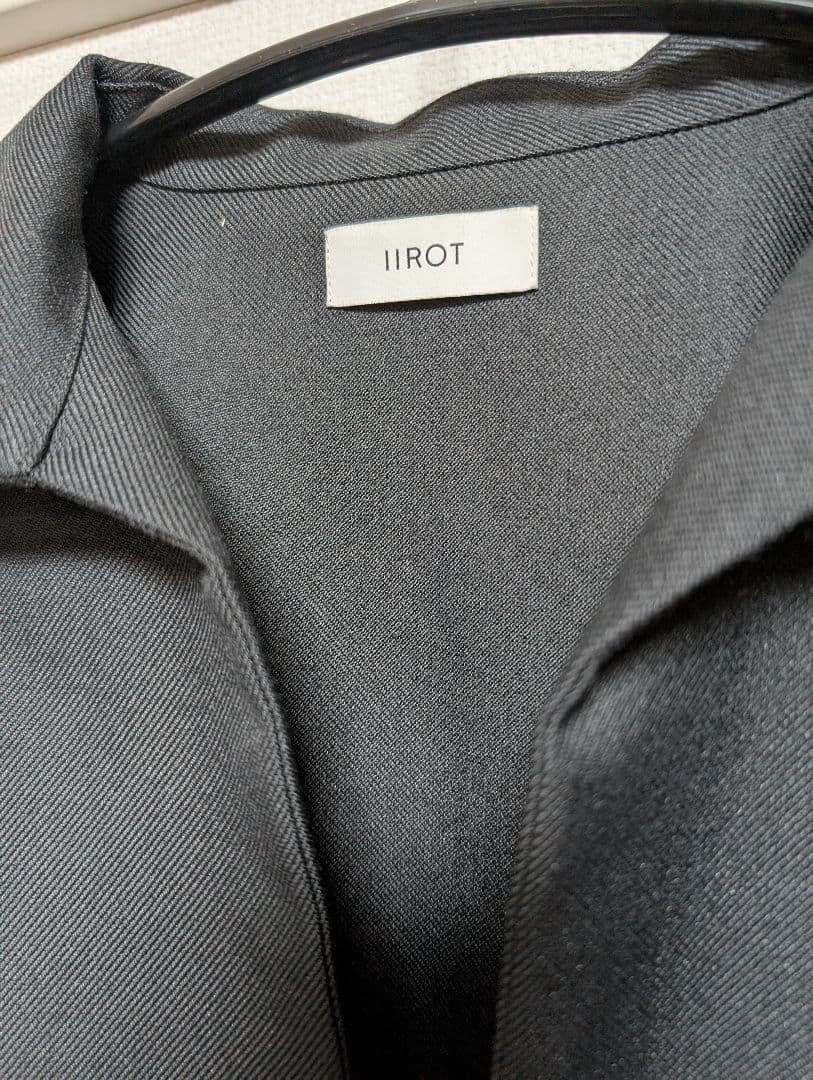 IIROT シャンブレー プルオーバー シャツ