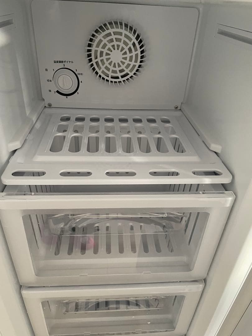 ALLEGIA スタンド式冷凍庫 自動霜取り機能付き 107L ホワイト