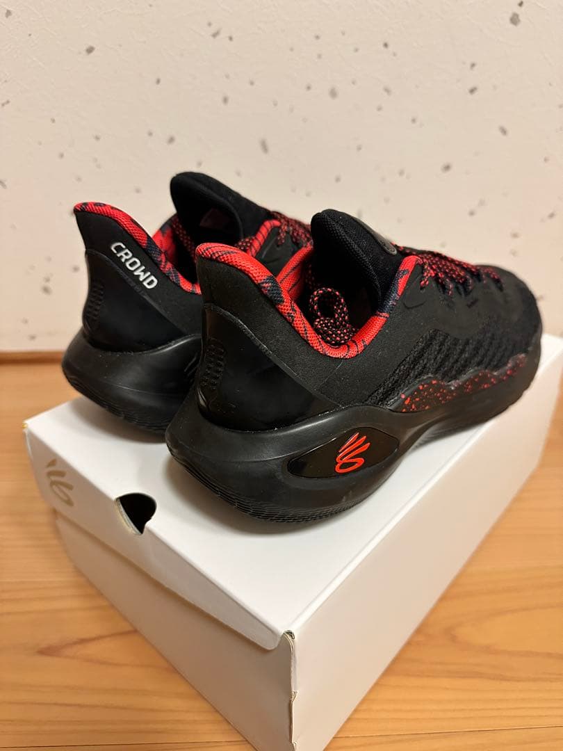 Curry 11 'Tuff Crowd'カリー11 アンダーアーマー