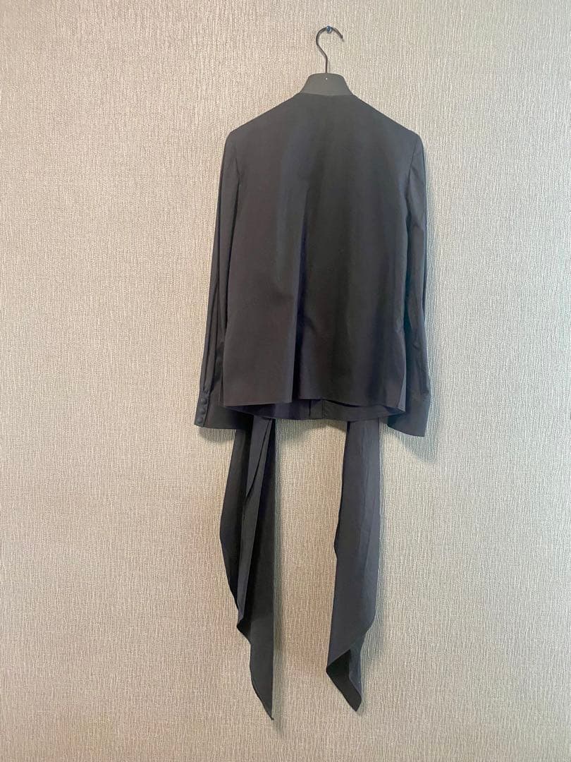 値下げ価格美品FENDIタイ付き長袖シャツ ブラックハンガー付き イタリア製