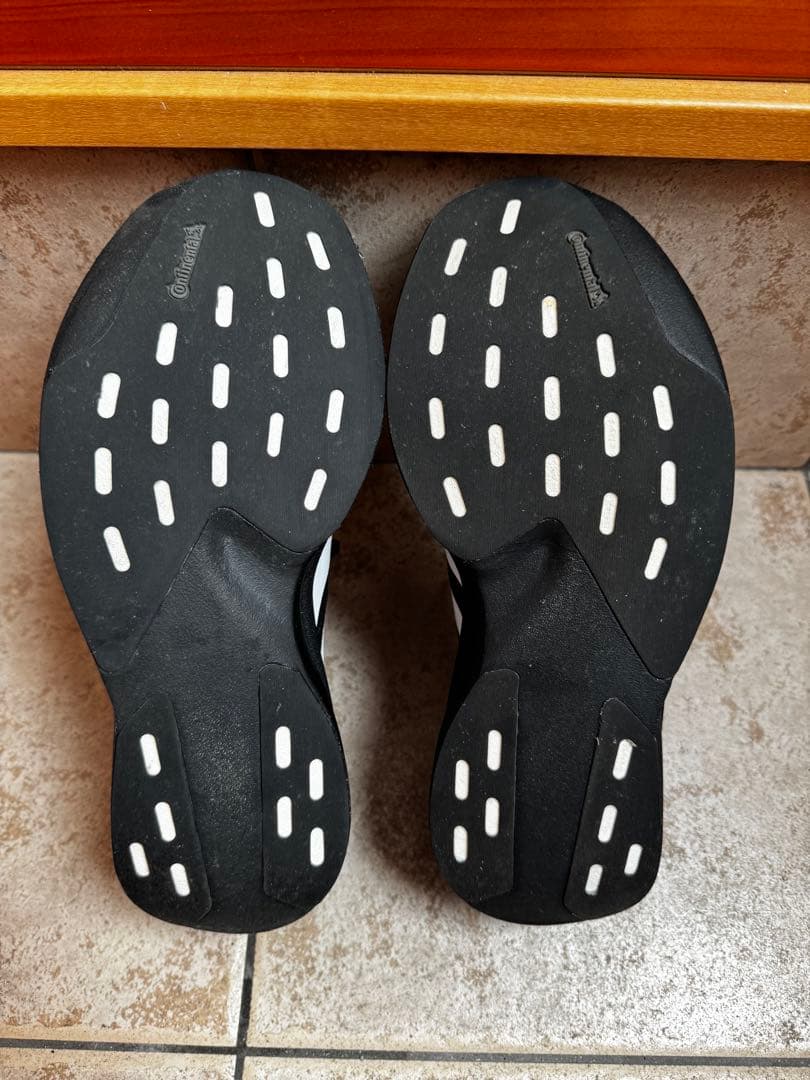 【タク】ADIZERO evo SL ブラック/ホワイト