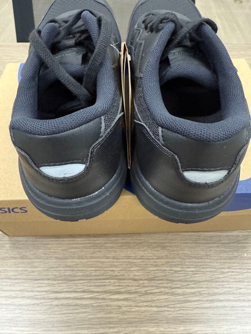 アシックス ウィンジョブ CP221　26.0cm、ブラック×ブラック　未使用品