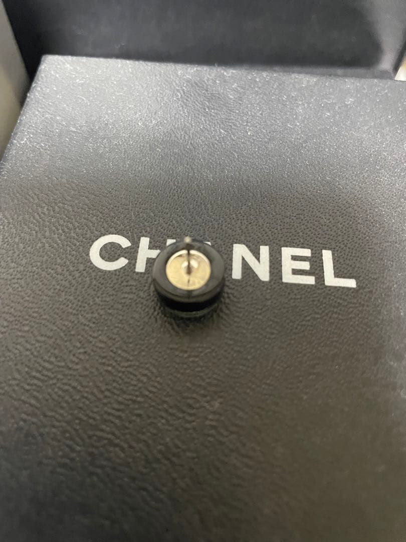 シャネルピアス