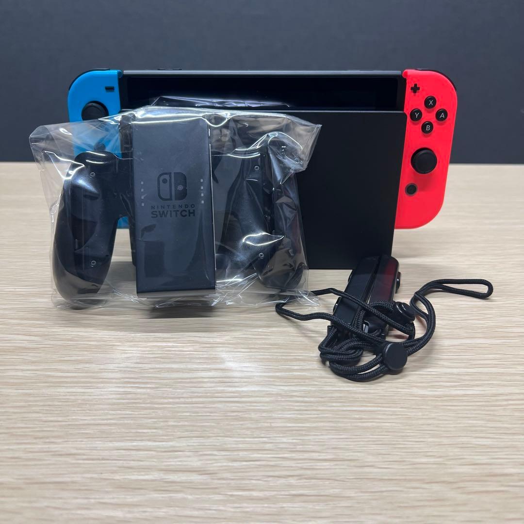極美品 Nintendo Switch 本体 青/赤 動作確認済 HAC-001