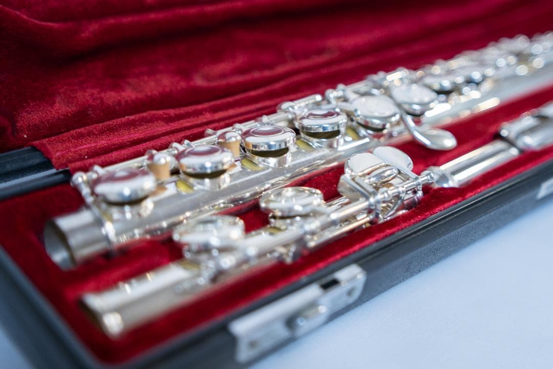 〈美品〉YAMAHA YFL211 フルート ヘコミなし　タンポ良好