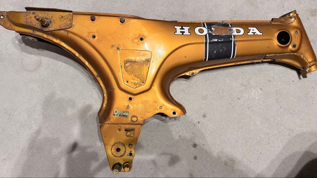 ダックス フレーム　タンクカバー　書なし打刻なし　dax st70