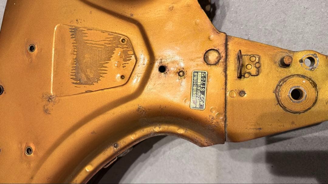 ダックス フレーム　タンクカバー　書なし打刻なし　dax st70