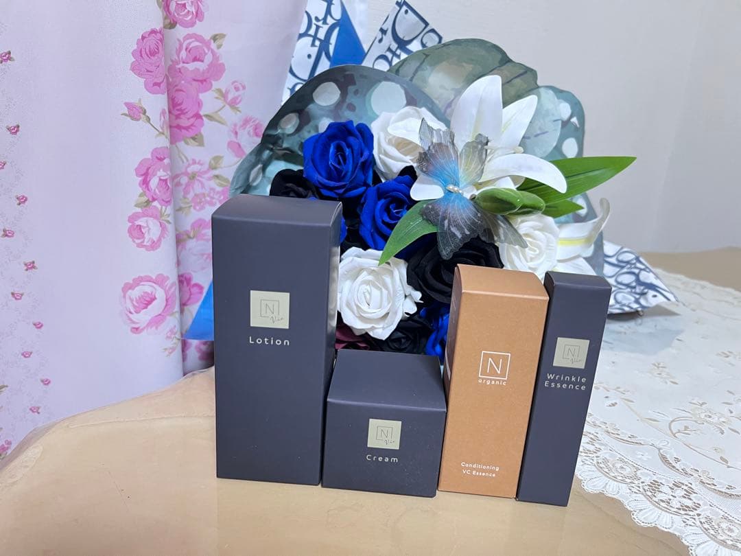 NオーガニックVie ローション クリームリンクルパックエッセンス豪華4点セット