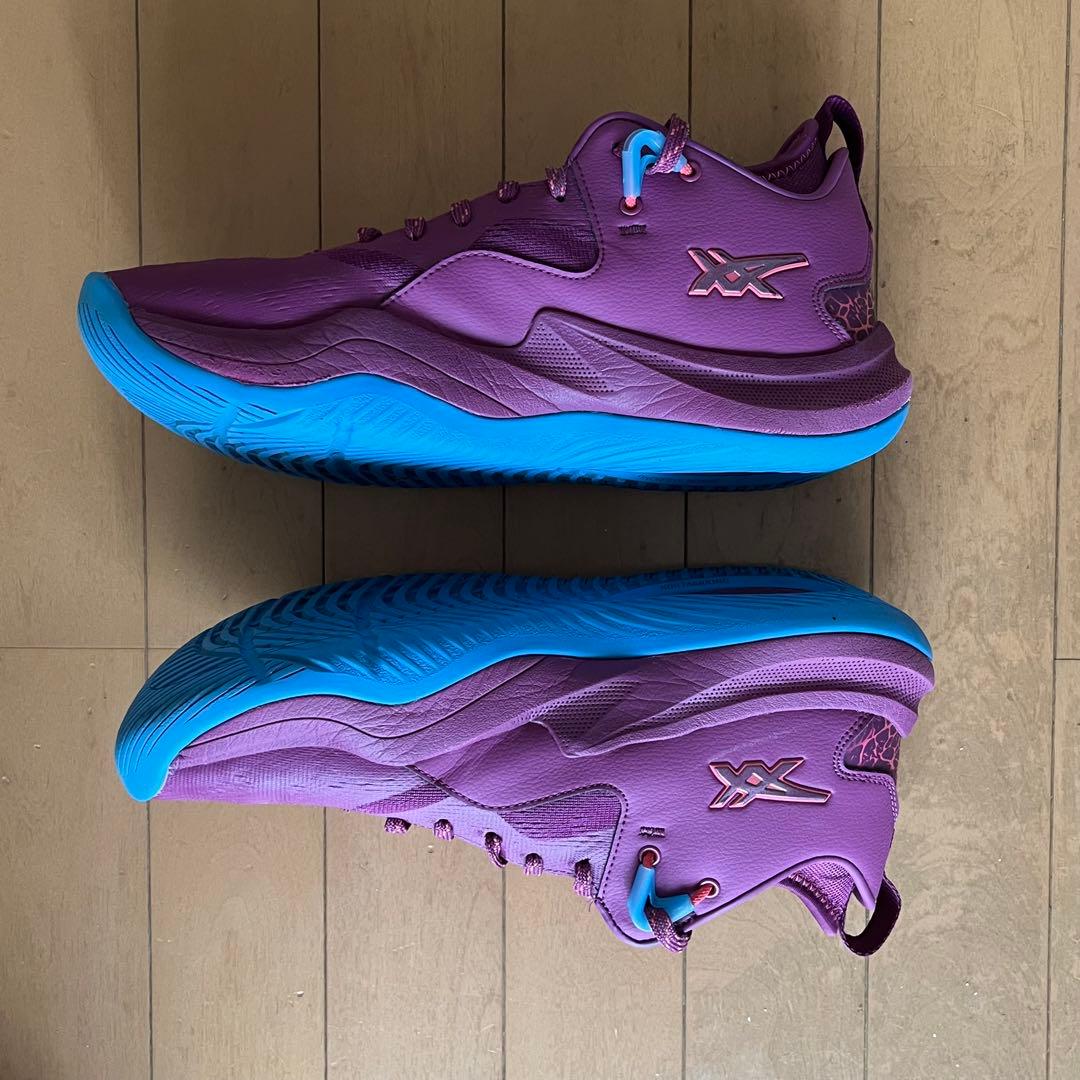 NOVA SURGE LOW 2 バスケットボールシューズ　27cm