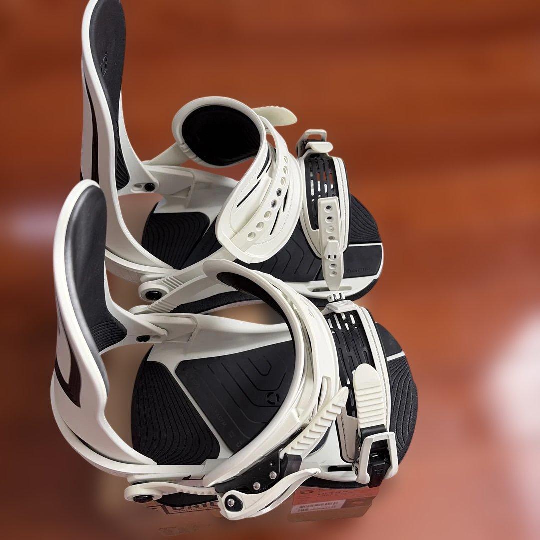 23-24 Union スノーボードビンディング ULTRA ホワイト sサイズ