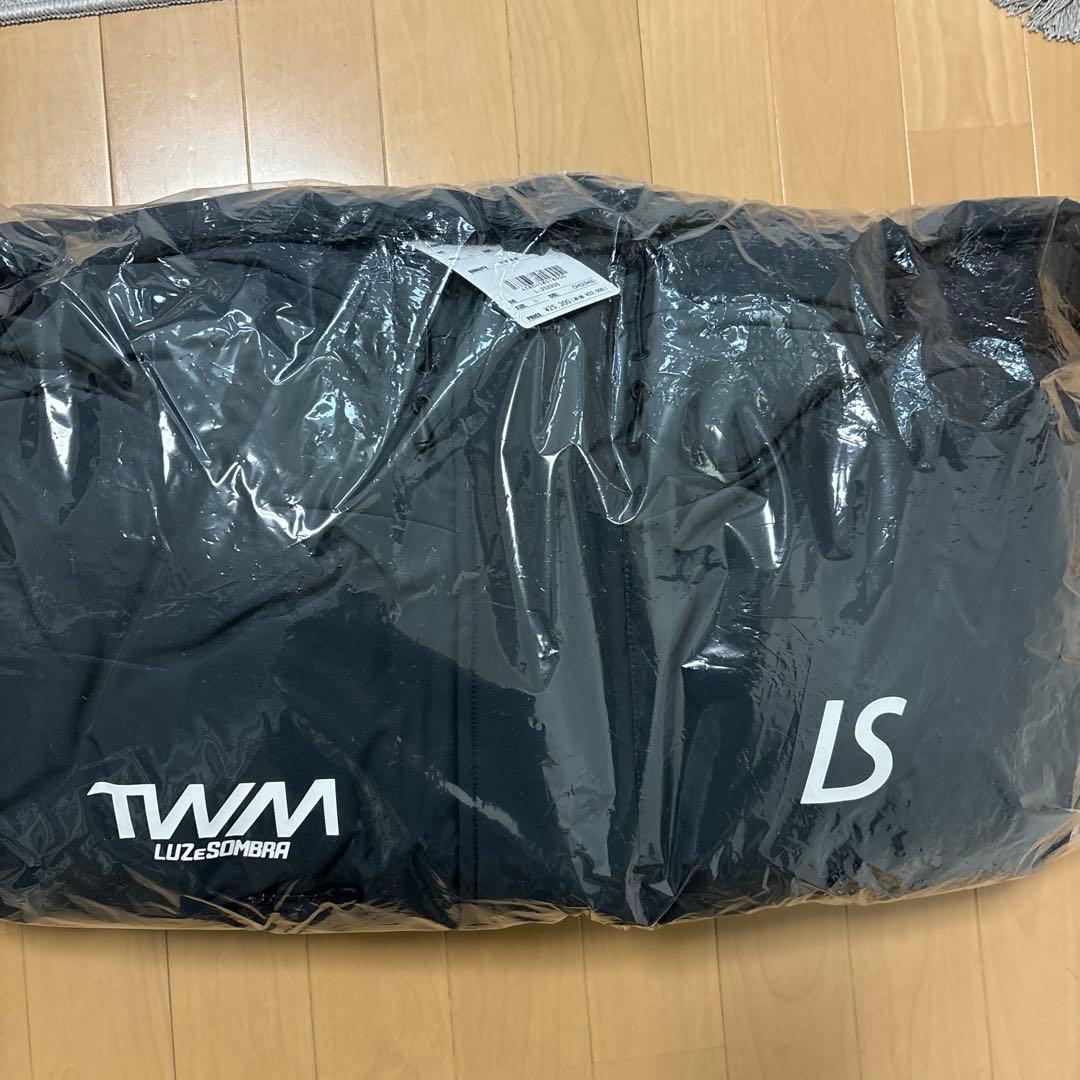 ルースイソンブラ　ジャケット