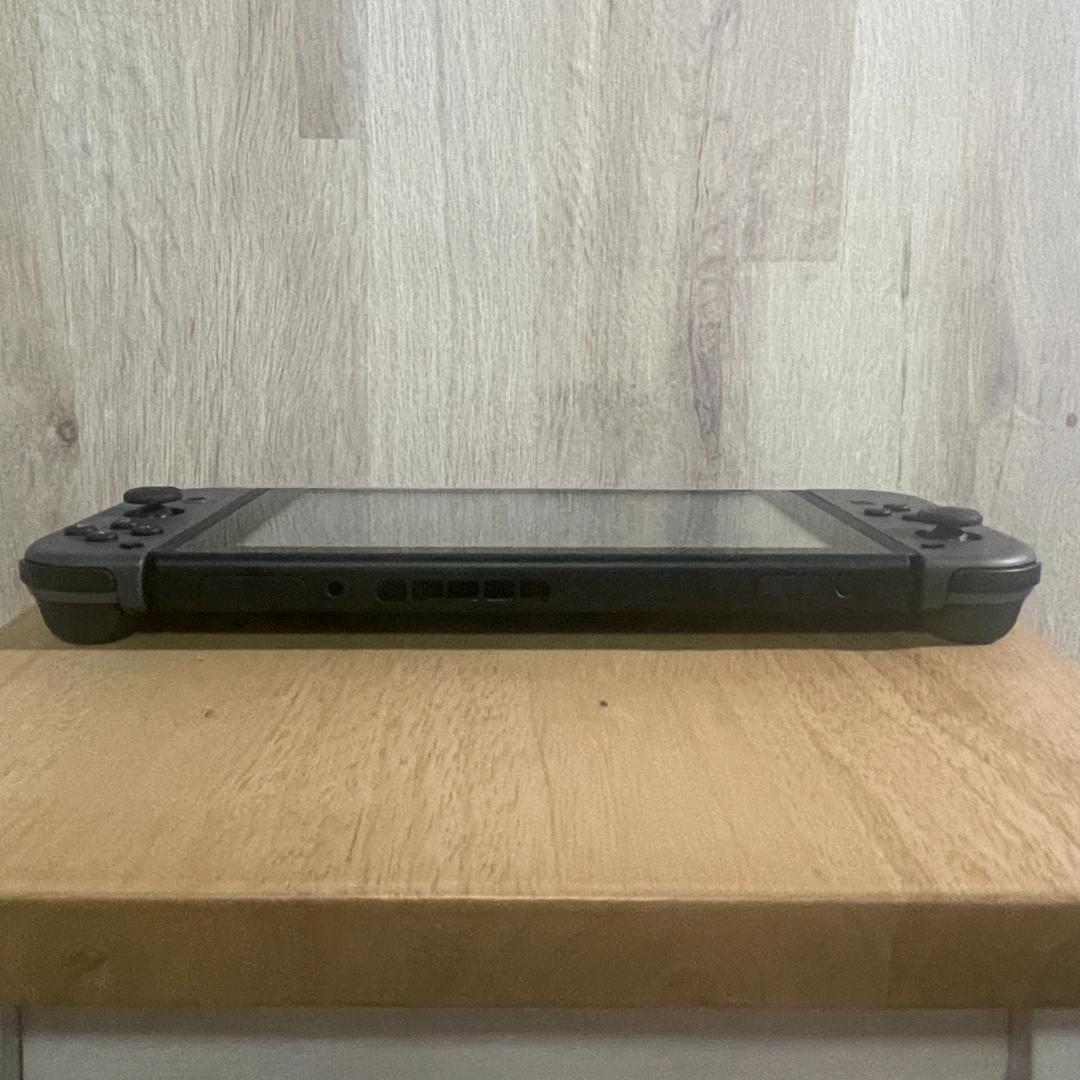 Nintendo Switch 本体 コントローラー・充電スタンド付き