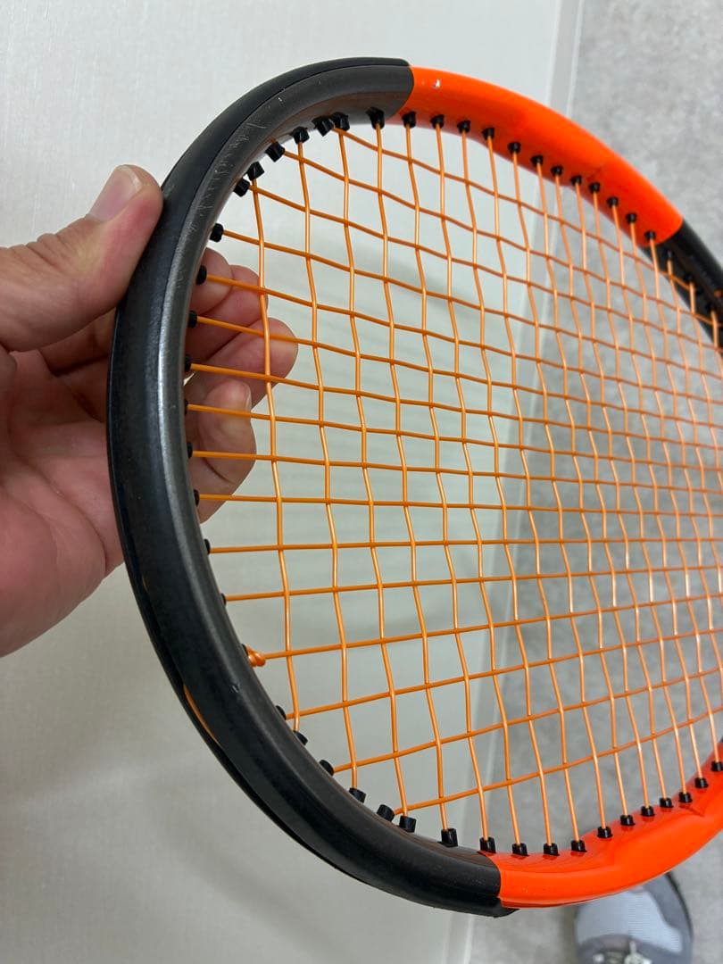 テニスラケット　硬式　ウィルソン　バーン95 wilson burn95
