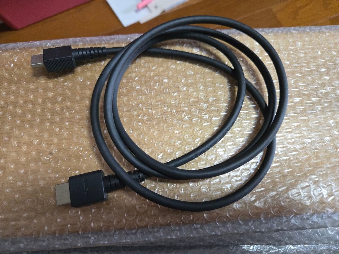 Nintendo Switch 本体・外箱・付属品 (オマケ：持ち運びケース付)