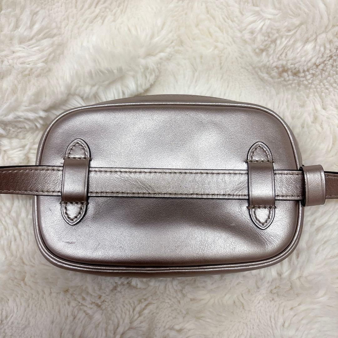 コーチ ウエストバッグ メタリック キルティング スタッズ ボディバッグ