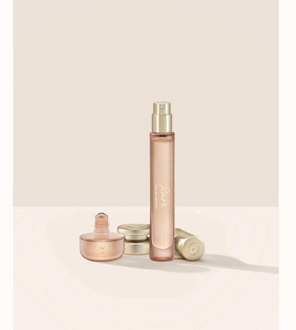 レアビューティー　Rare　Beauty 　香水