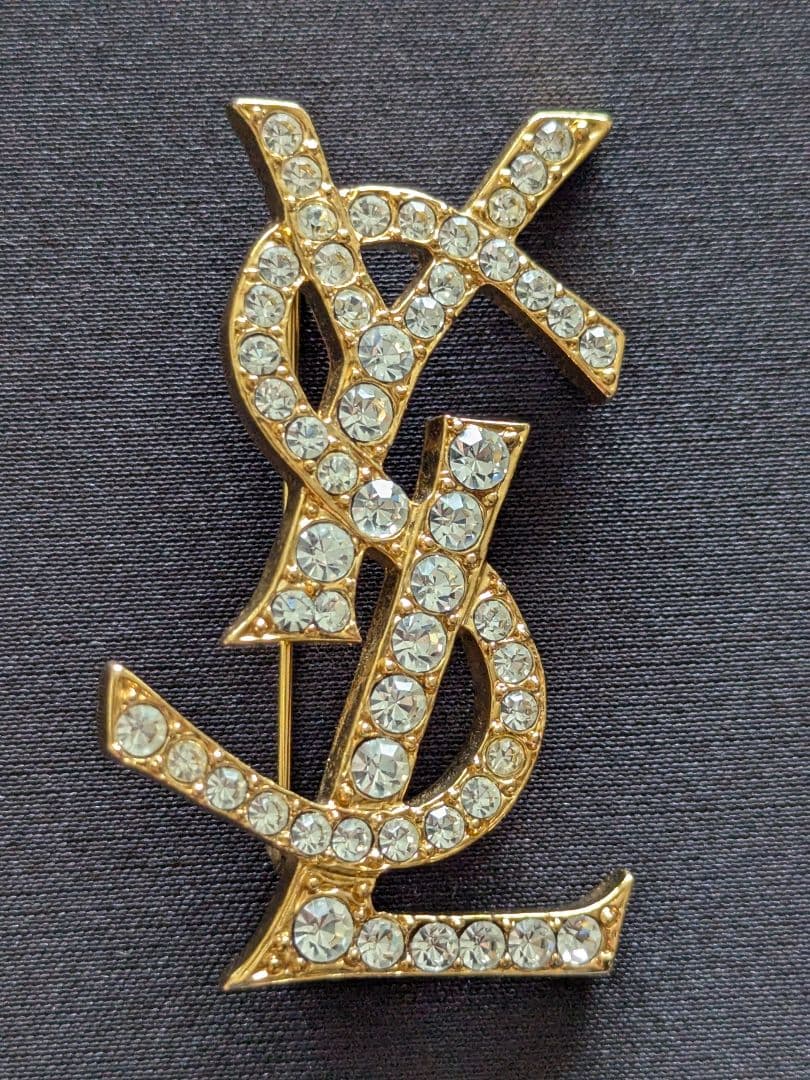【1度のみ使用】イブサンローラン YSL ゴールド ロゴ ブローチ
