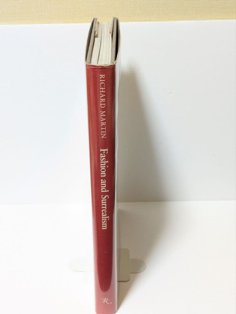 ファッションとシュルレアリスムリチャード・マーティン 著　洋書　ハードカバー