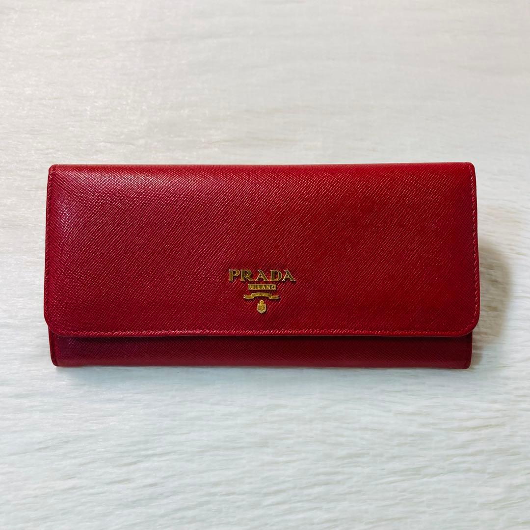 早い者勝ち　極美品　PRADA プラダ　二つ折り　長財布　赤　サフィアーノ