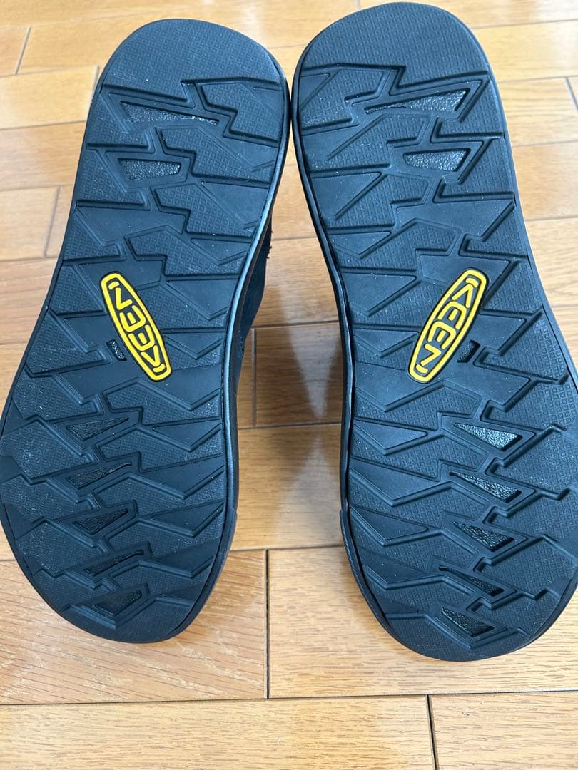 KEEN エレナチェルシー WP サイドゴアブーツ 黒 防水 24cm