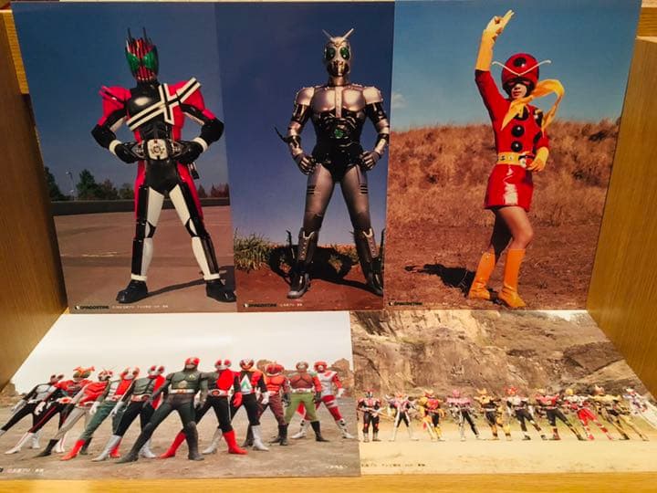 仮面ライダーオフィシャルデータファイル全巻バインダー付★非売品プロマイド5枚付★