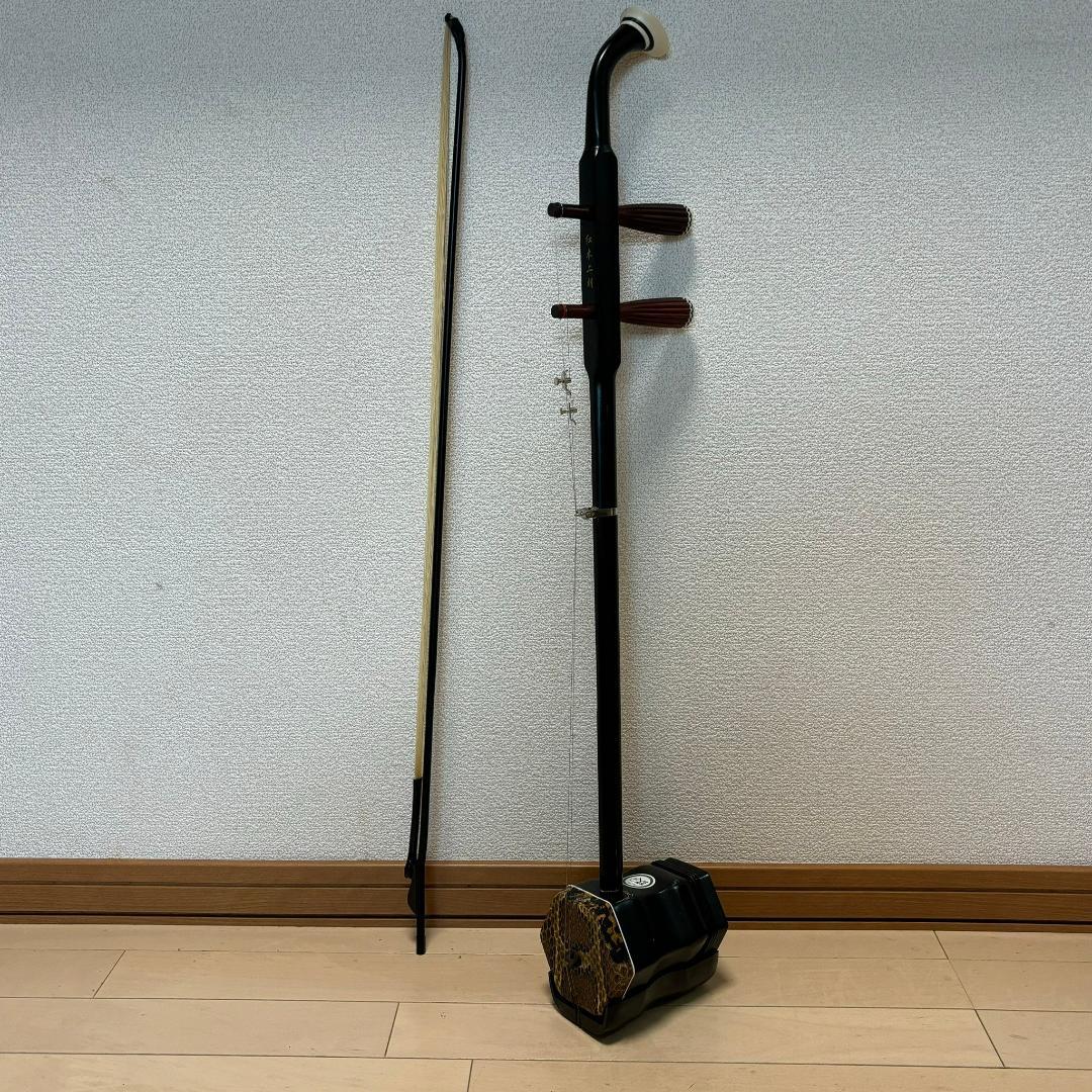 二胡 中国弦楽器 　紅木二胡 　弓付き ハードケース セット