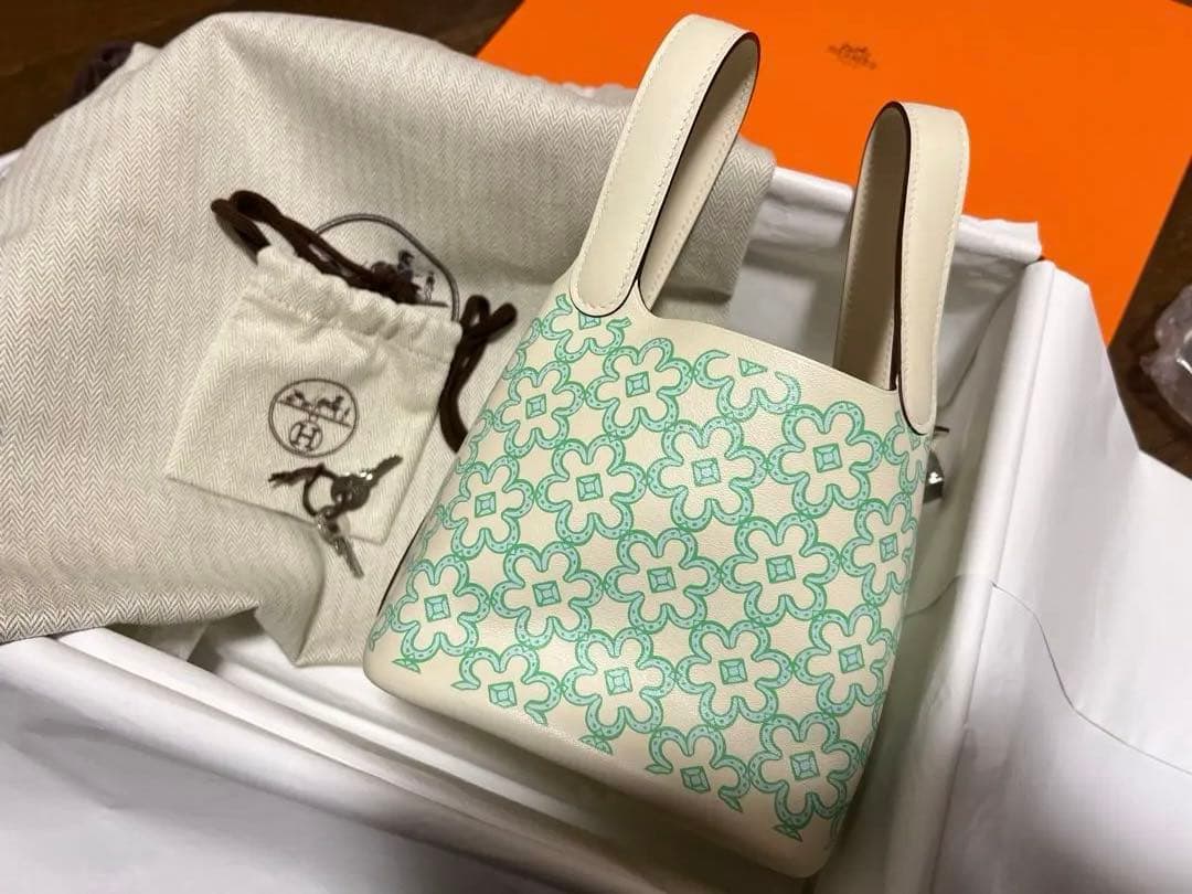 HERMES エルメス　ピコタンロック ミクロ　ラッキーデイジー