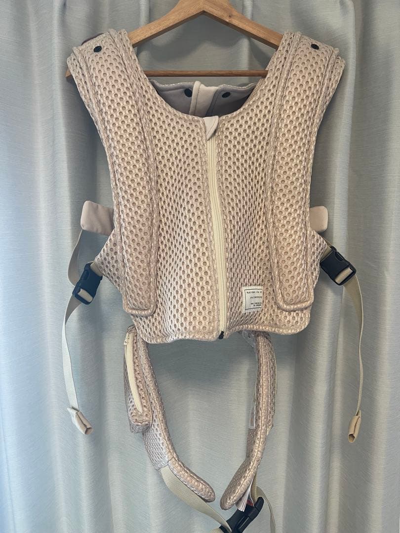 【PACO】べべスワン　抱っこ紐　サンドベージュ