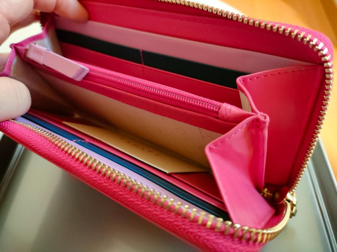 【はちまる】イギリス　ラドリーロンドン　長財布　JOY柄　雨柄